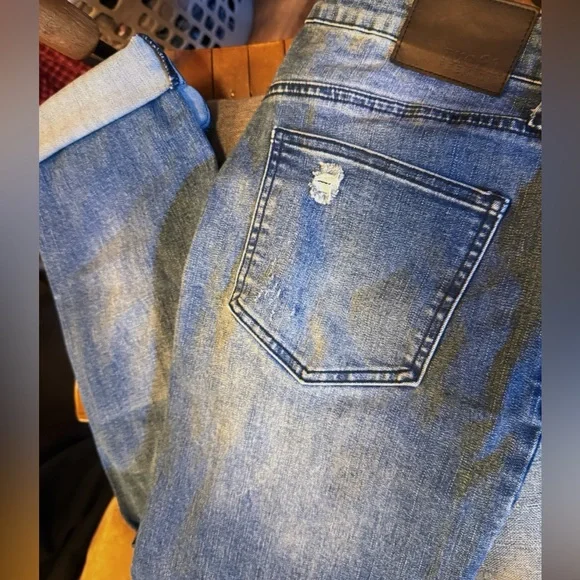 Rue21 Women's Size 34/30 Distressed Light Blue Skinny Jeans - Picture 1 of 2